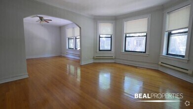 Building Photo - 1127 W Oakdale Ave