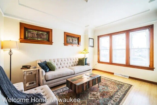 Building Photo - 3 br, 2 bath House - 3408 S 19th St