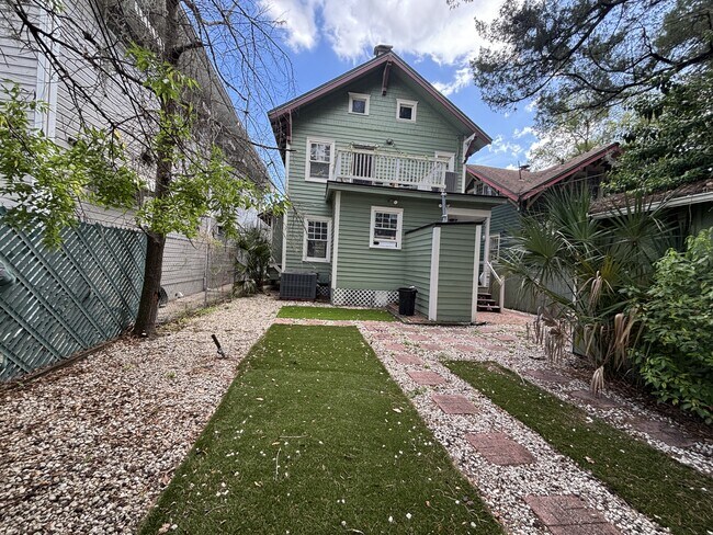 Foto del edificio - 347 Cottage Ave