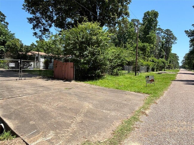 Foto del edificio - 133 Cherokee Ln