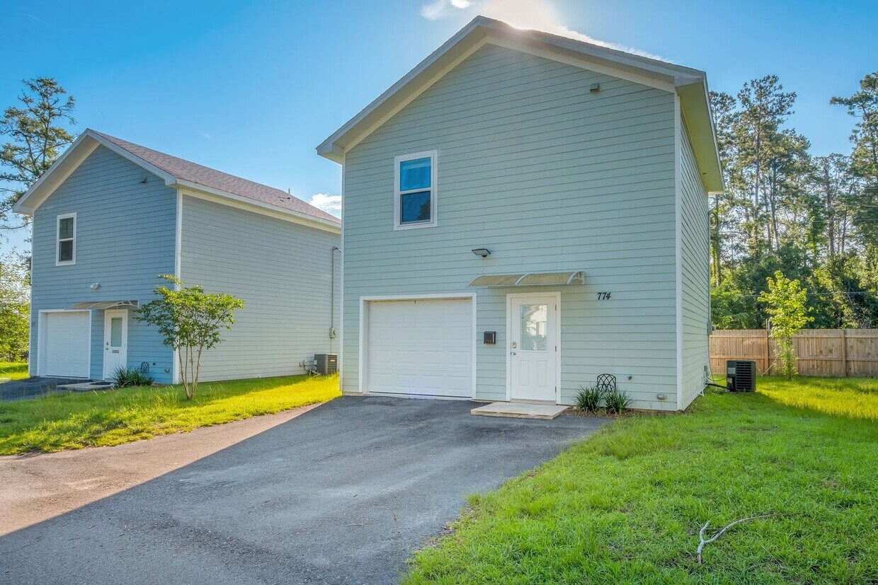 Foto principal - Modern Comfort Meets Prime Location — Styl...