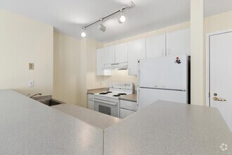 Building Photo - 534 Beacon St