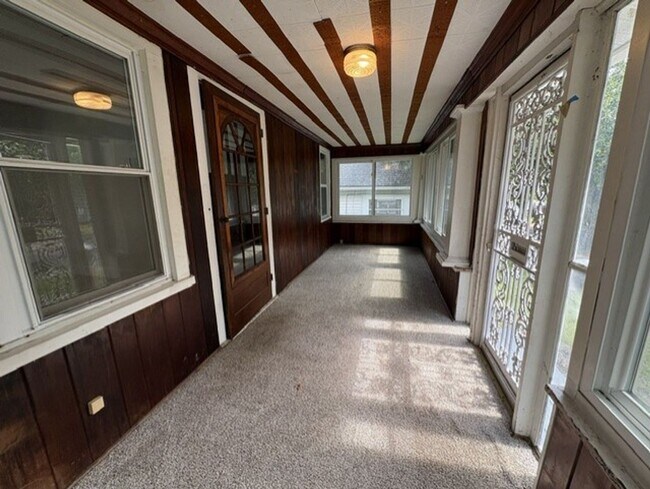 Foto del edificio - 461 Allenford St