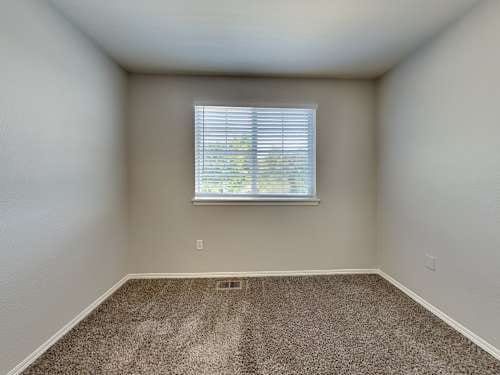 Building Photo - 1268 Hoffman Dr