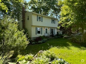 Building Photo - 148 Flanders Rd