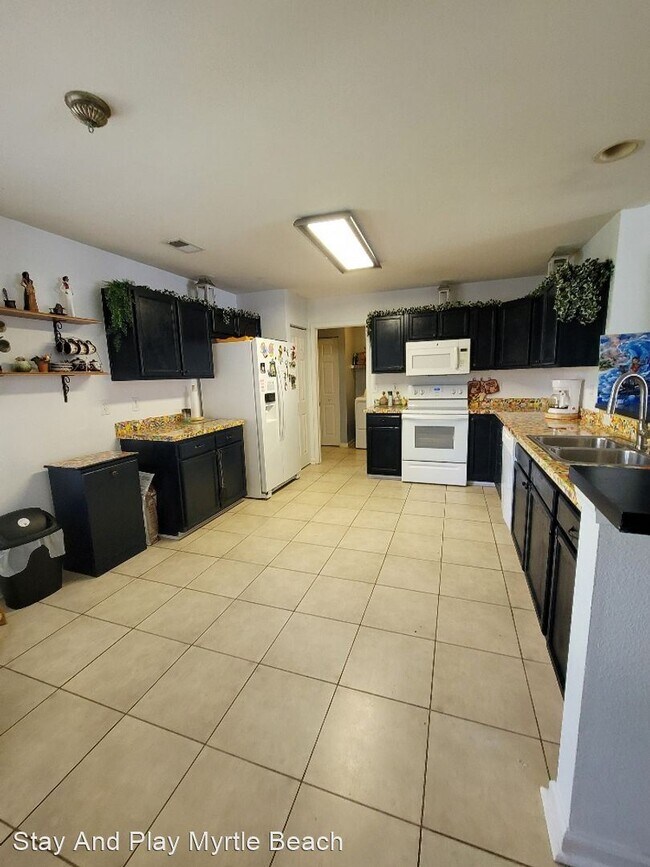 Foto del edificio - 3 br, 2 bath House - 230 Bittersweet Lane