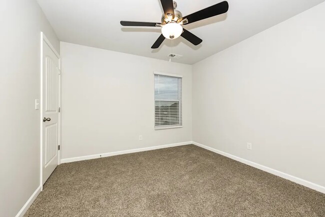 Building Photo - 7044 Berkswell Dr