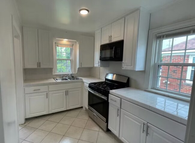 Foto del edificio - 2802 Cleburne St