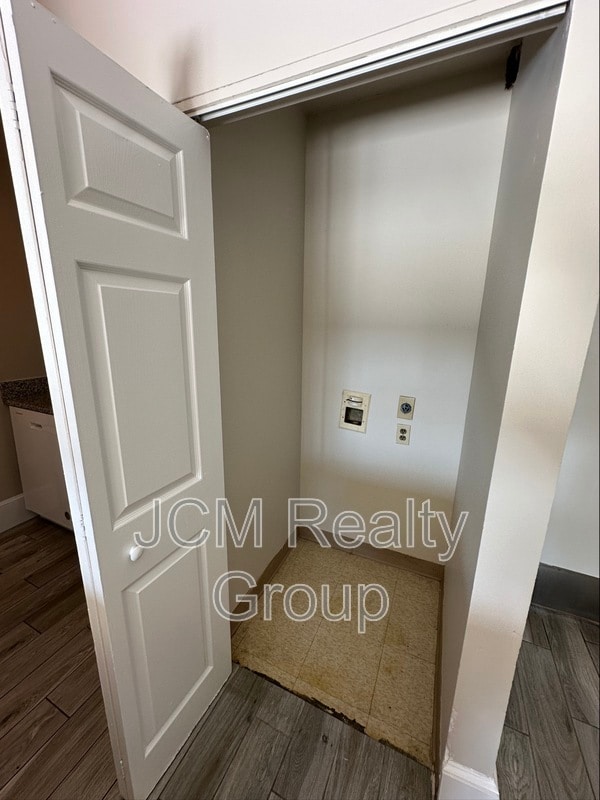 Building Photo - 80 Sagamore St