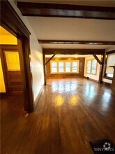 Building Photo - 164 Altruria St