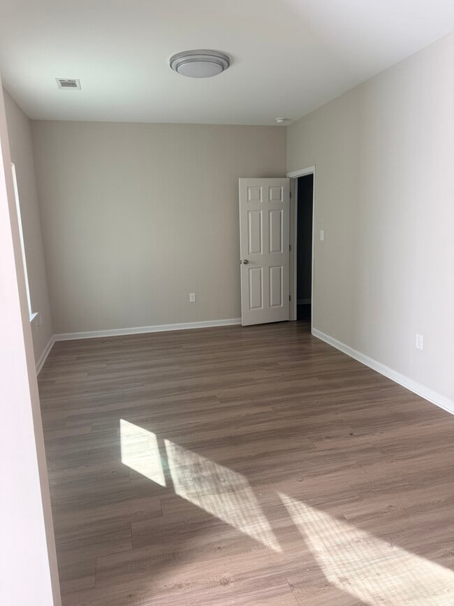 Building Photo - 2433 Dakar Dr