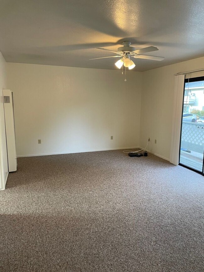 Foto del edificio - Nice 2 Bedroom Condo Conveniently Located