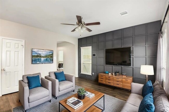 Foto del edificio - 6404 Macroom Meadows Ln
