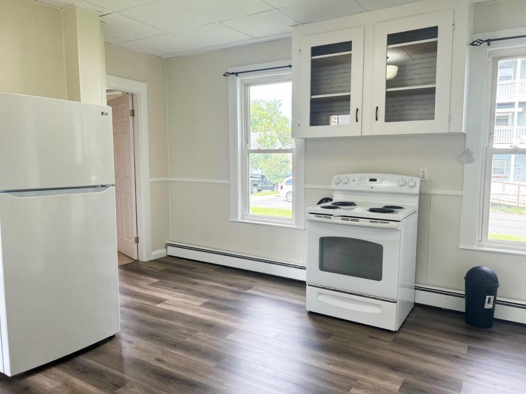 Primary Photo - 130 Seventh St. Unit 2