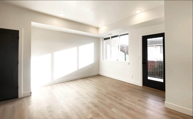 Foto del edificio - 2061 S Main St