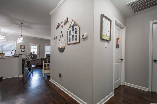 Building Photo - 2452 Pleasant Willow Dr