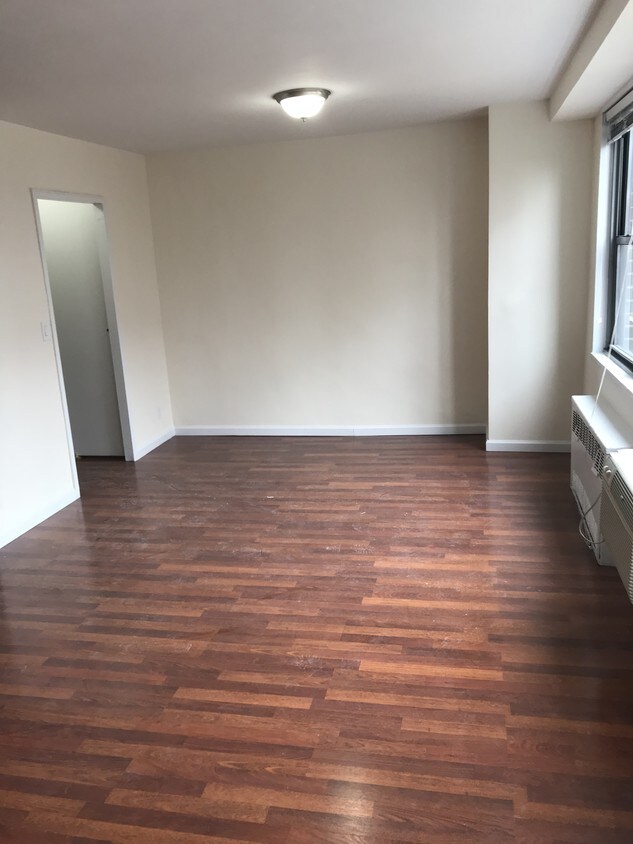 Foto principal - 2199 Holland Ave