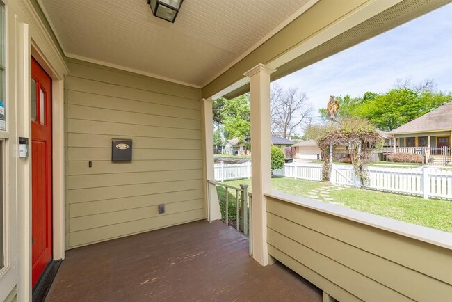 Foto del edificio - 722 E 25th St