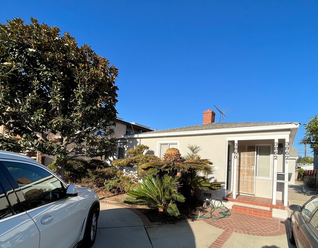Primary Photo - 3860 Inglewood Blvd