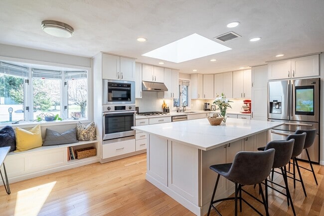 Foto del edificio - 374 Woburn St