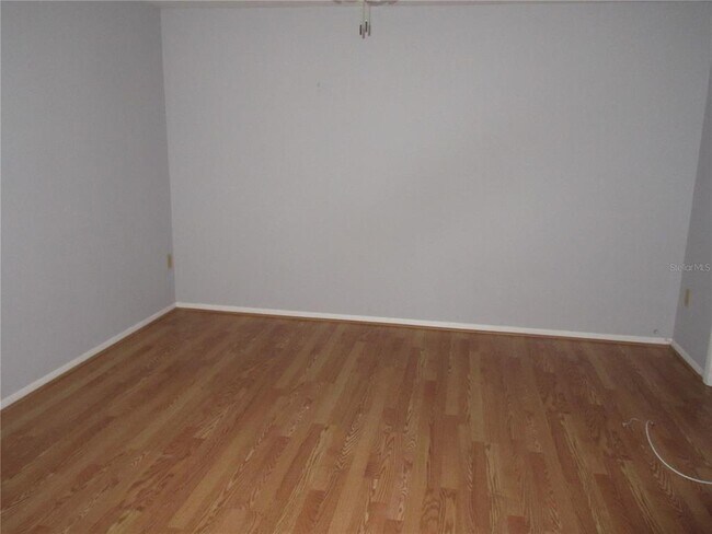 Foto del edificio - 22153 Olean Blvd