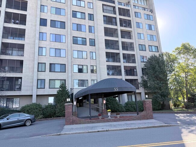 Building Photo - 55 River Rd