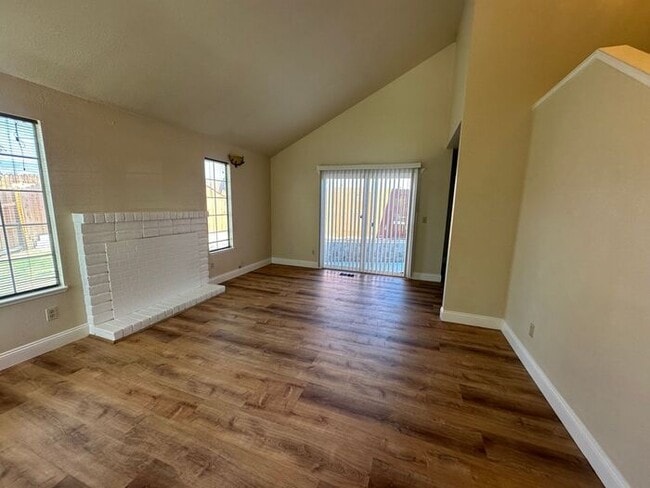 Building Photo - 2701 Pajaro Pl