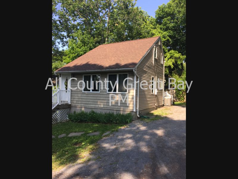 Primary Photo - 27 Woodlawn Rd