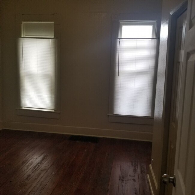 Building Photo - 3BR Garfield Park House