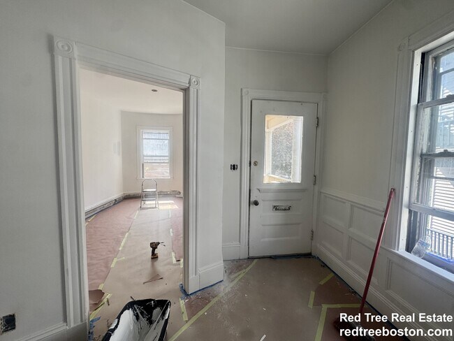 Photo - 14 Quint Ave Apartment