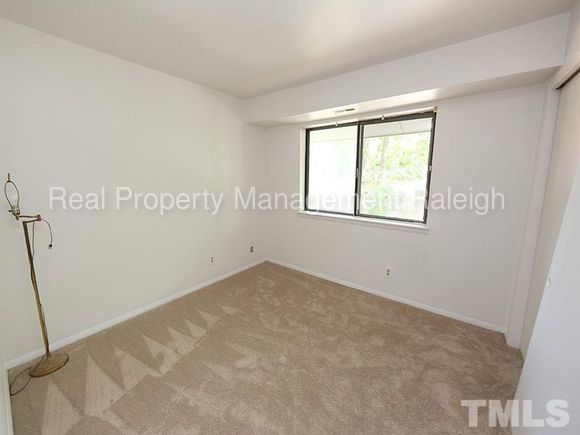 Building Photo - 1008 Sandlin Pl