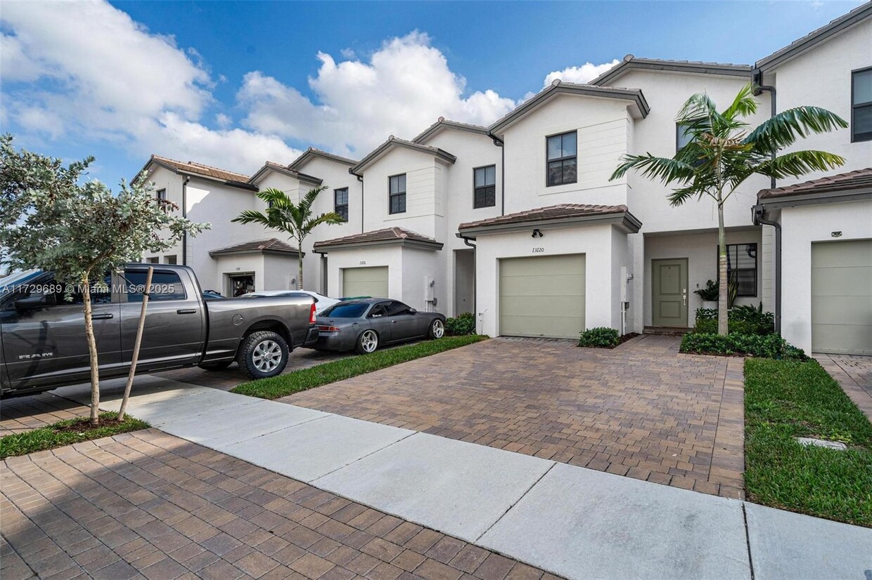 Foto principal - 13120 SW 234th Ter