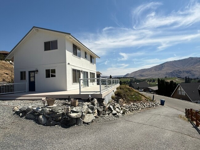 Building Photo - 102 Monte Carlo Dr
