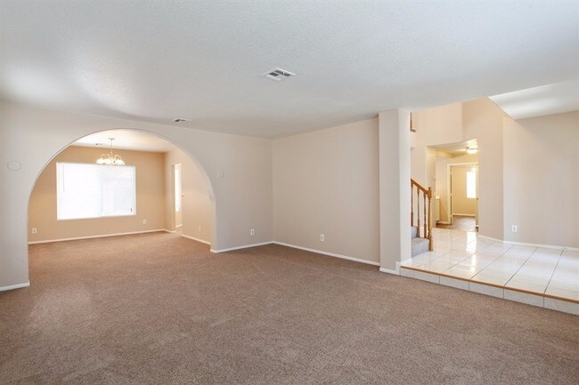Building Photo - 1531 War Paint Dr