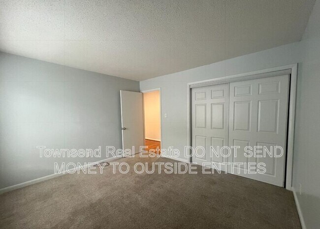 Foto del edificio - 501 Cypress Trace Dr