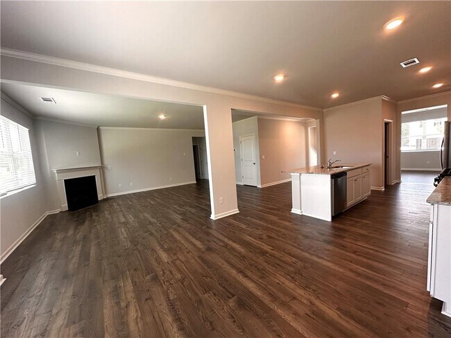 Foto del edificio - 140 Landsdowne Way SE