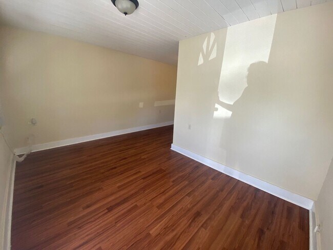 Building Photo - 7804 Overlook Rd