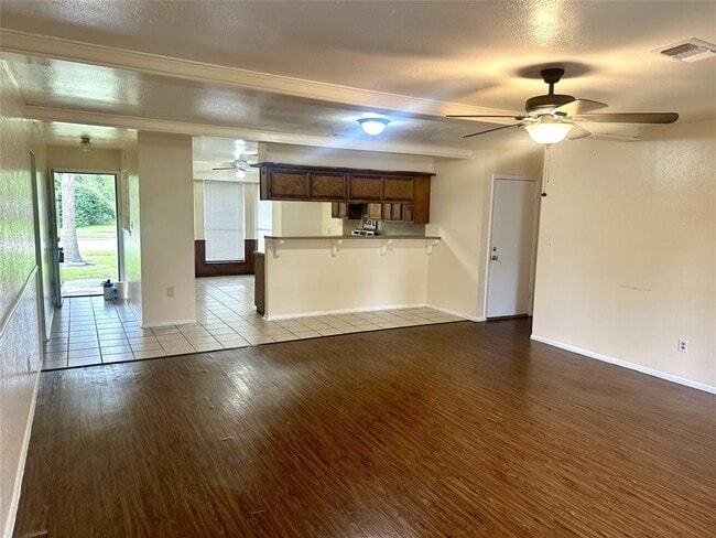 Building Photo - 6635 Bridgegate Dr