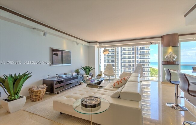 Building Photo - 4775 Collins Ave