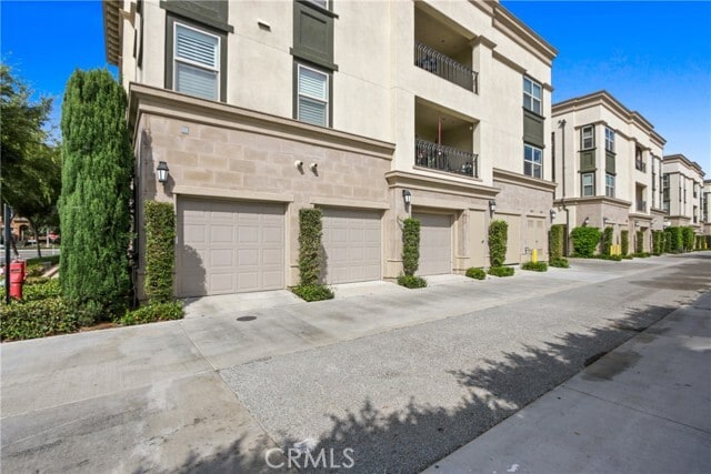 Building Photo - 524 S Anaheim Blvd