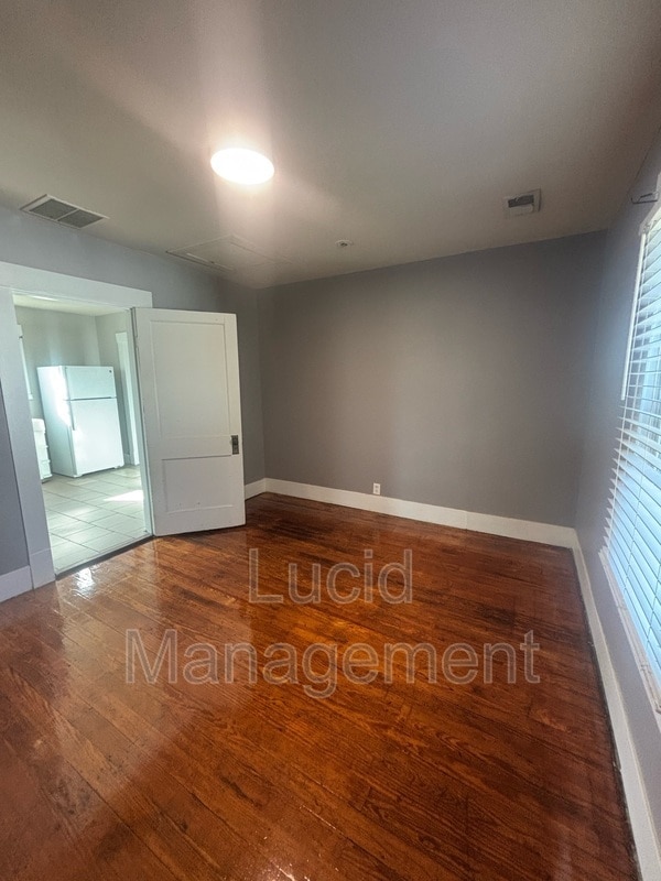 Foto del edificio - 629 W Market St