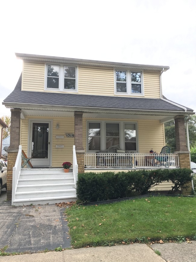 1319 Maryland Street - 1319 Maryland St