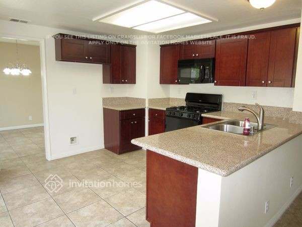 Foto del edificio - 16741 Majestic Prince Way