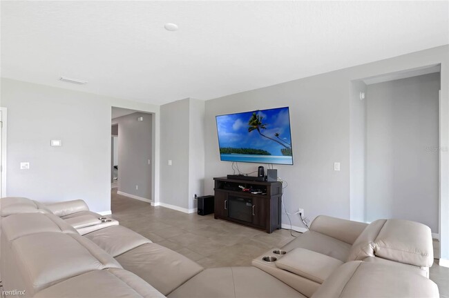 Building Photo - 4 br, 2 bath House - 199 Hydra Way