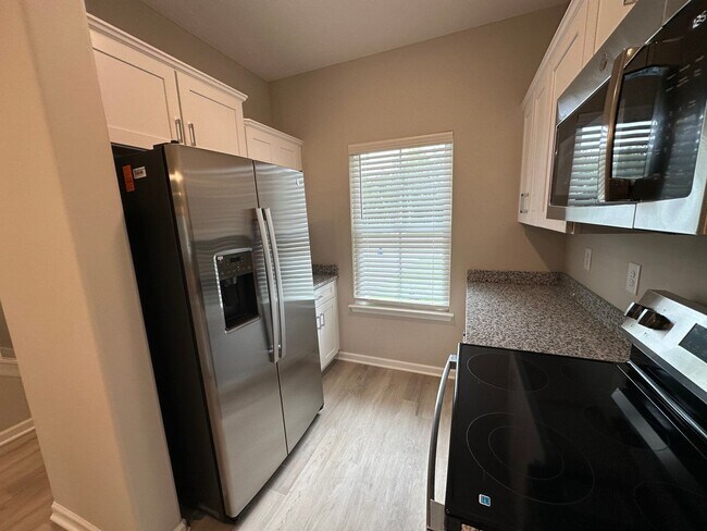 Foto del edificio - Brand New Townhome In Shelbyville - MOVE I...