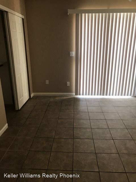 Building Photo - 2 br, 1 bath Apartment - 453 East 9th Aven...