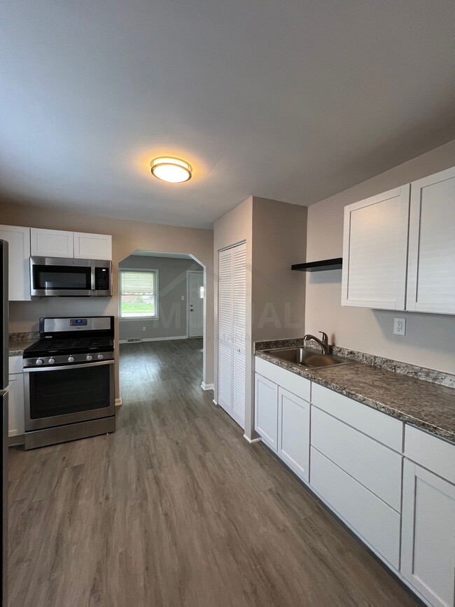 Foto del edificio - 28273 Schram St