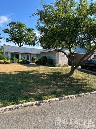 Building Photo - 402 Metuchen Dr