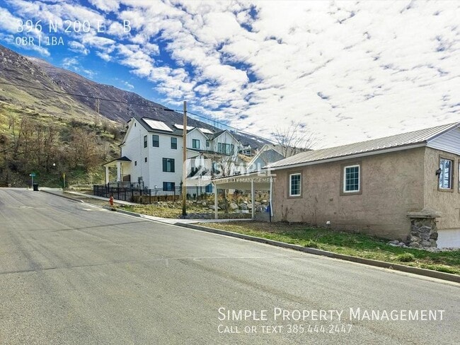 Building Photo - 396 N 200 E