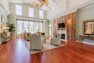 Building Photo - 1302 Belle Point Dr